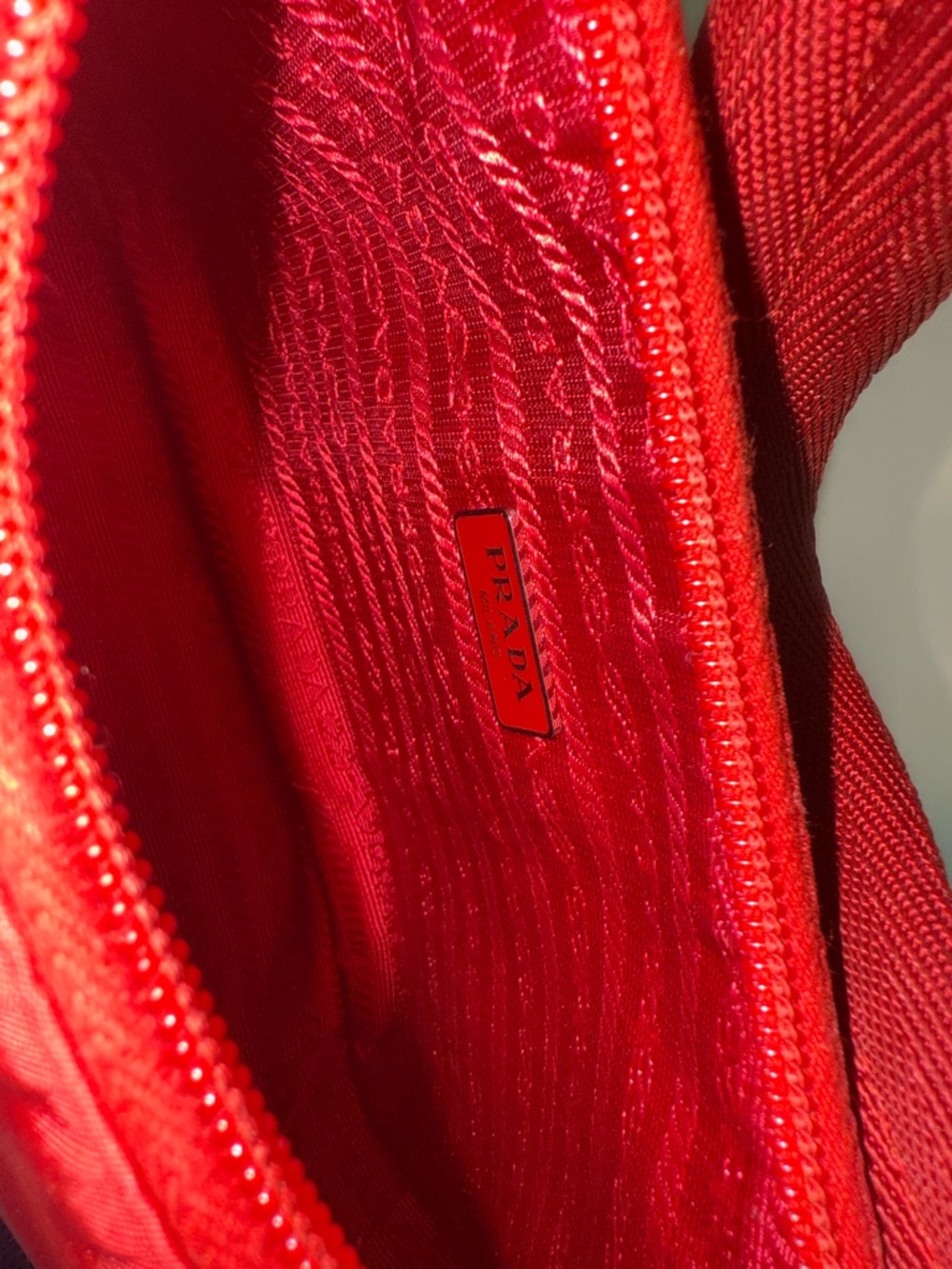 Prada Re-Edition 2000 Nylon bag - Picture 7 of 14